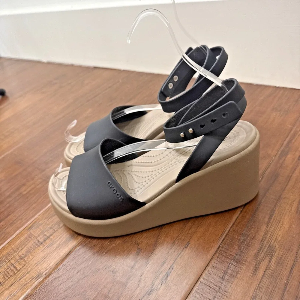 Crocs Platform Chunky Ankle Strap Wedge Sandal LiteRide Black Comfort Women's 6